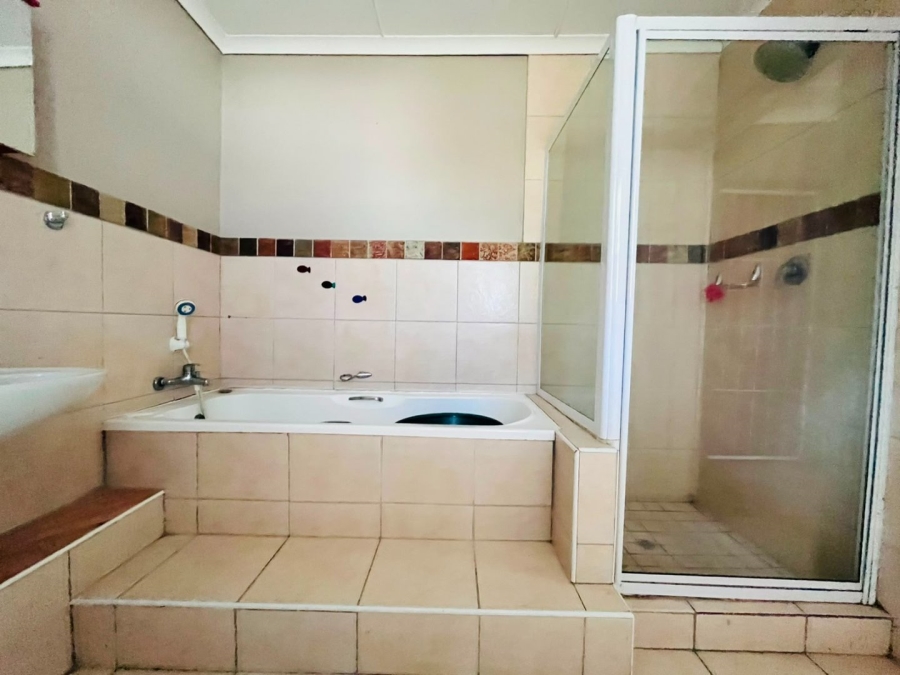 3 Bedroom Property for Sale in Greenfields Eastern Cape